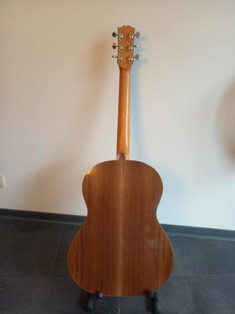 Guitare n°12 Folk 2025