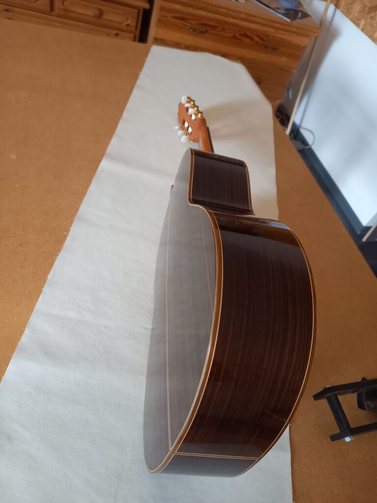 Guitare classique Joan Cashimira