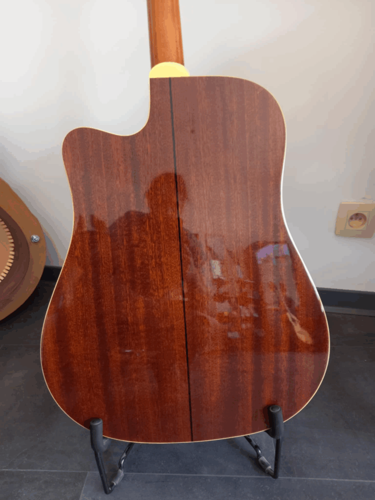 Guitare Folk Tacoma