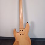 Basse 5 cordes, corps creux, fretless, micro piezo fabriquée en 2025