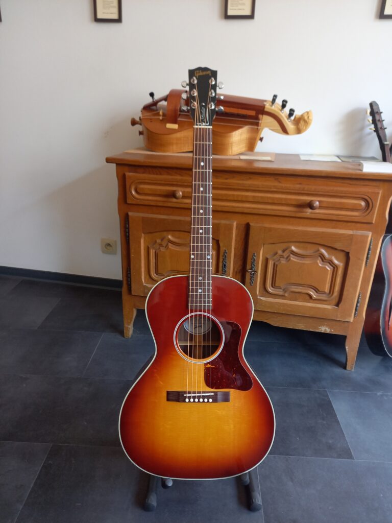 Gibson L-00 Studio Rosewood Sunburst électroacoustique