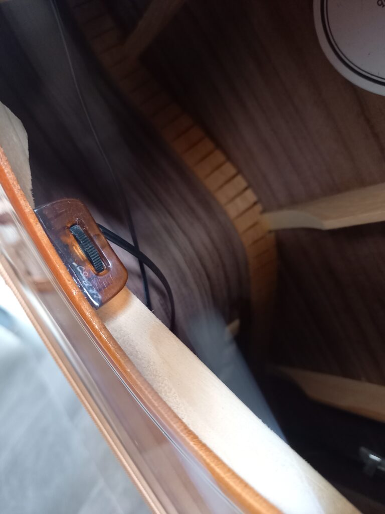 Gibson L-00 Studio Rosewood Sunburst électroacoustique