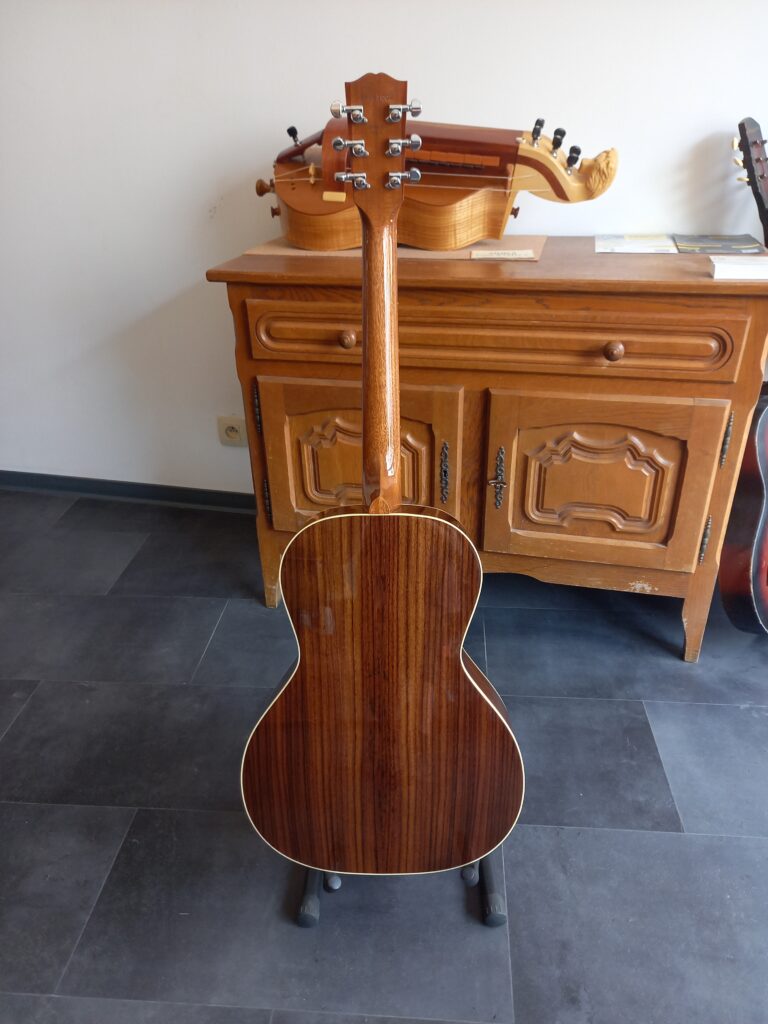 Gibson L-00 Studio Rosewood Sunburst électroacoustique