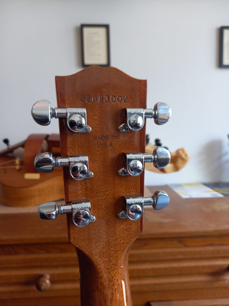 Gibson L-00 Studio Rosewood Sunburst électroacoustique